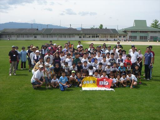 纒向小学校 校庭芝生化