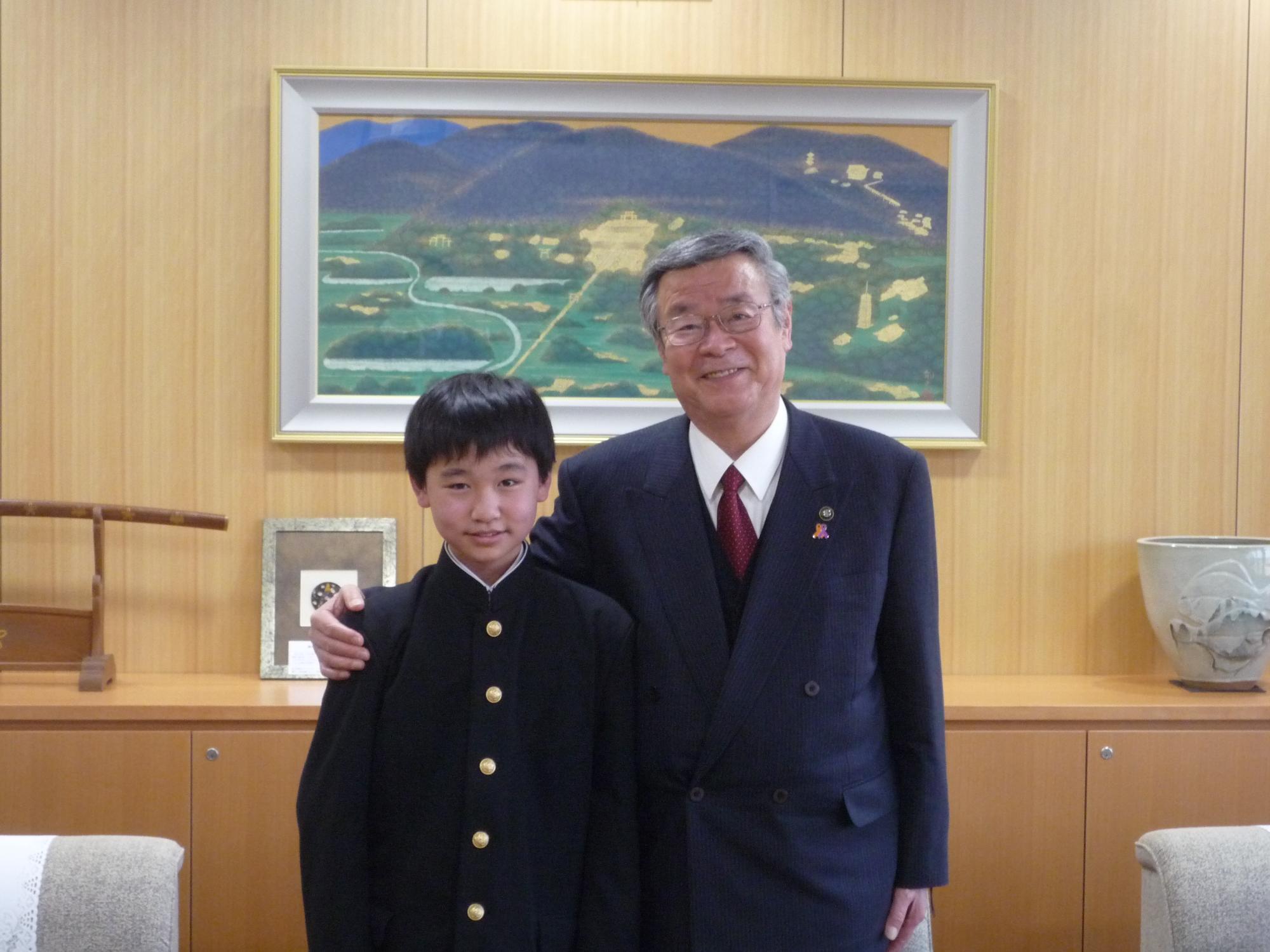 穐西琉真さん表敬訪問