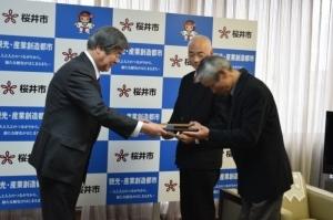 プレート授与 笠そば