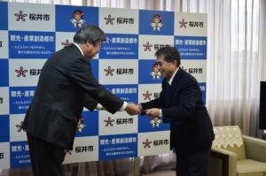 西内酒造記念プレート授与