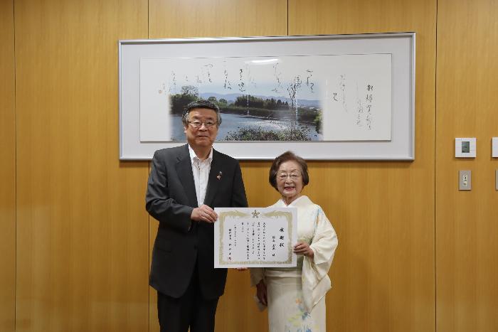 かな書作品贈呈式